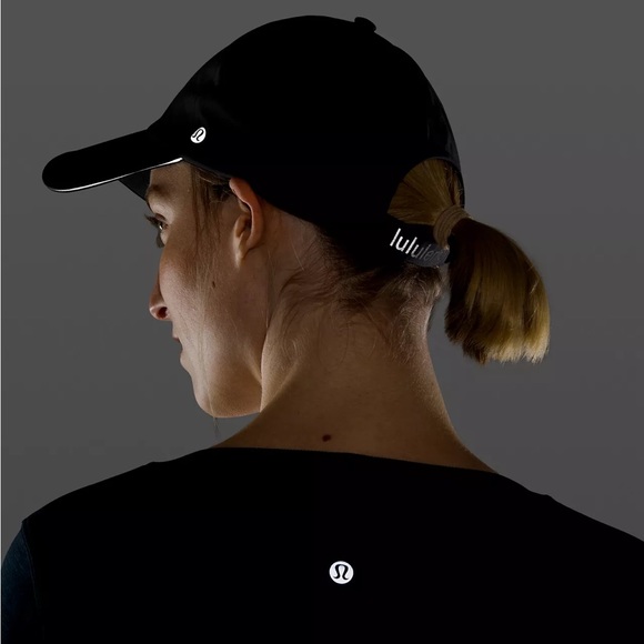 Lululemon Woman Running Hat Fast And Free - Picture 1 of 6